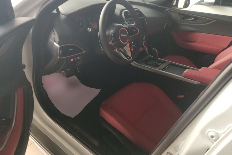 捷豹XEL 2024款 2.0T 250PS R-DYNAMIC S进取运动版中控内饰20