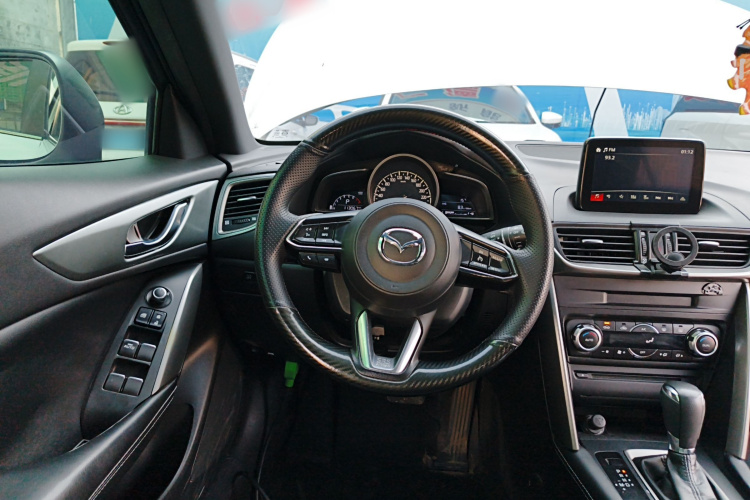 马自达CX-4 2018款 2.0L 自动两驱蓝天探索版 国V中控内饰13