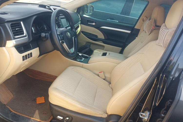 丰田 汉兰达 2015款 2.0T 两驱精英版 5座中控内饰19