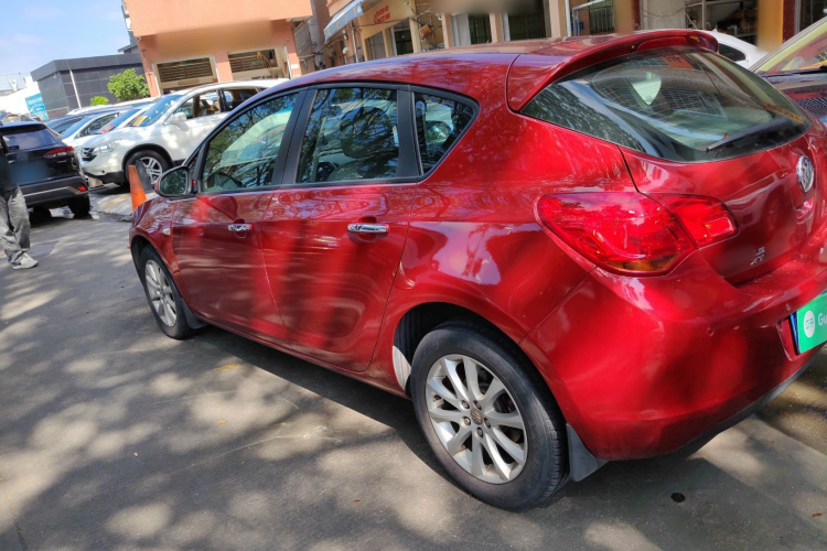 别克 英朗 2013款 XT 1.6L 自动时尚版车身外观6003