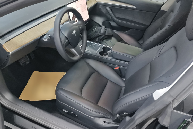 特斯拉 Model 3 2021款 标准续航后驱升级版 3D6局部细节19