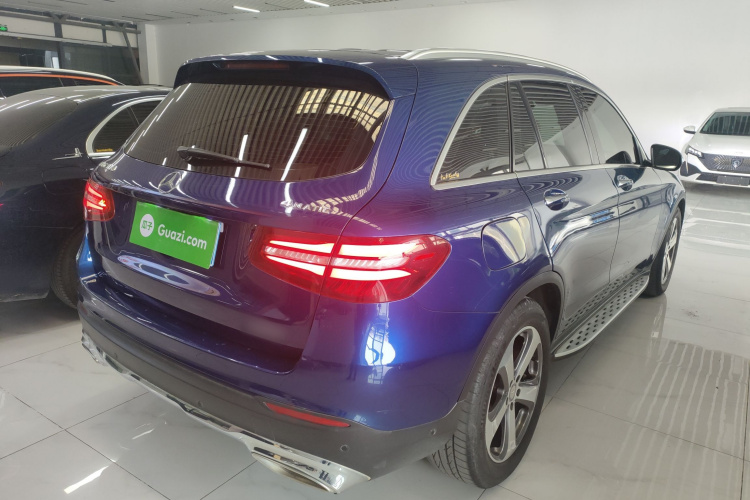 奔驰GLC 2016款 GLC 300 4MATIC 动感型车身外观7