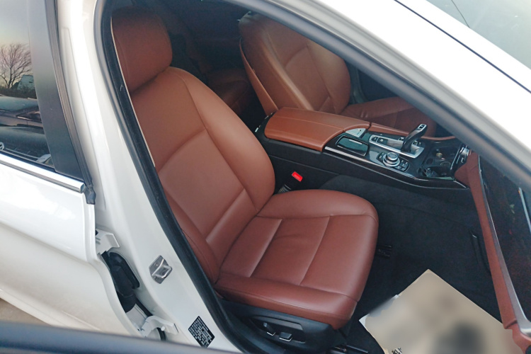 宝马5系 2014款 525Li 领先型局部细节41