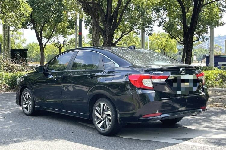 本田 凌派 2019款 180Turbo CVT豪华版 国VI车身外观6008