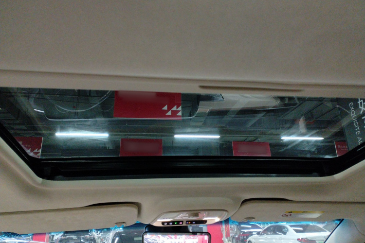 别克GL8 2020款 Avenir艾维亚 七座亲礼版中控内饰22