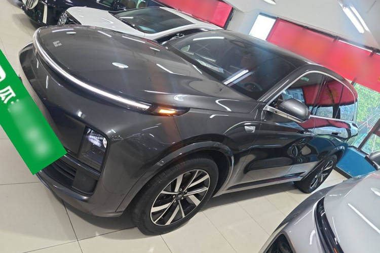 理想汽车 理想L8 2023款 Air车身外观6003