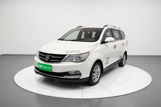 宝骏730 2016款 1.5L 手动舒适型 7座 国V