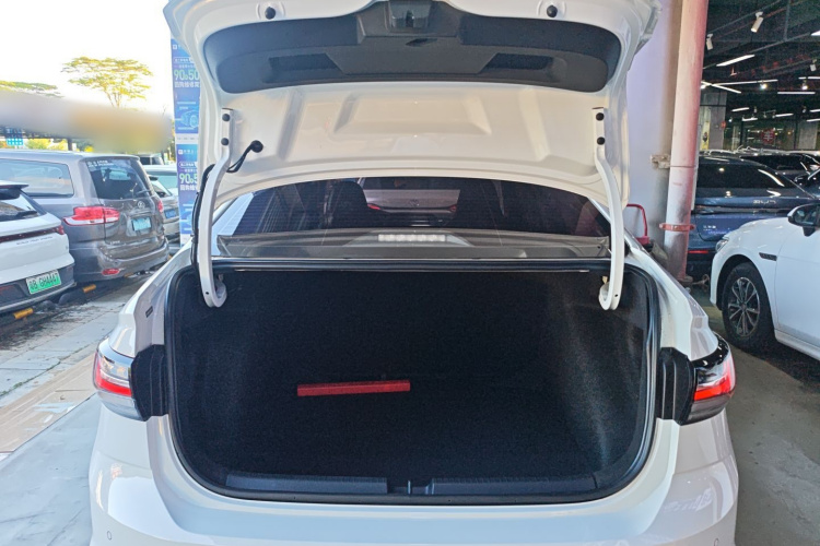 大众 朗逸 2023款 新锐 1.5L 自动新逸版机舱底盘23