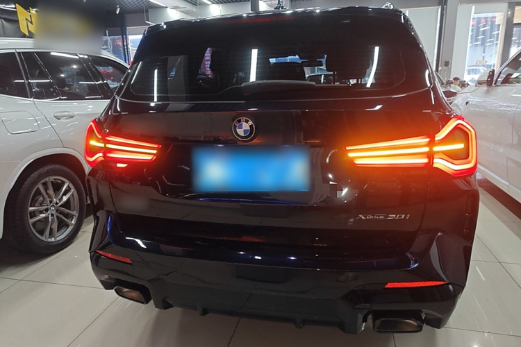 宝马X3 2022款 xDrive30i 领先型 M曜夜套装车身外观6004