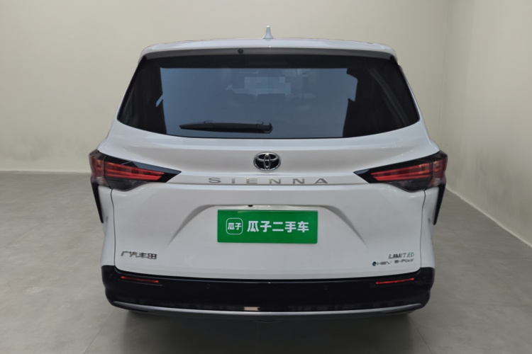 丰田 赛那SIENNA 2024款 2.5L混动 四驱尊贵版车身外观6
