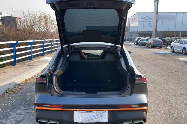 长安UNI-V 2024款 1.5T 尊贵运动型局部细节23