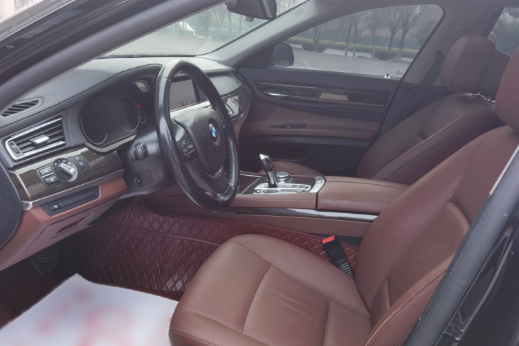 宝马7系 2014款 730Li 臻享型中控内饰7005