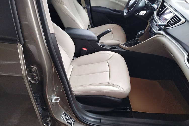 别克 英朗 2021款 典范 1.5L 自动精英型局部细节41