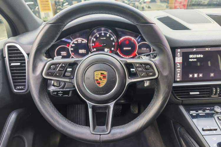 保时捷 2018款 Cayenne 3.0T中控内饰7002