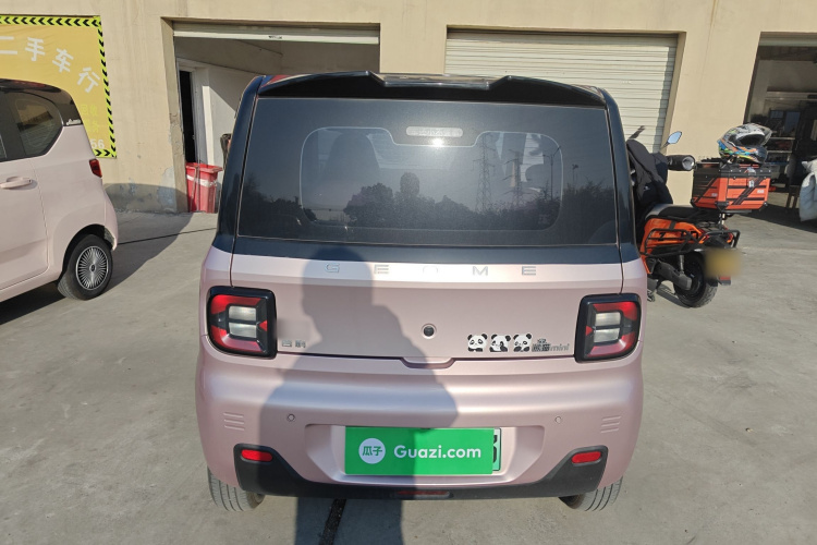 吉利银河 2023款 熊猫mini 200km 耐力熊车身外观6004