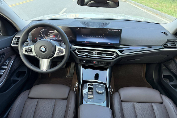 宝马3系 2023款 320Li M运动套装局部细节14