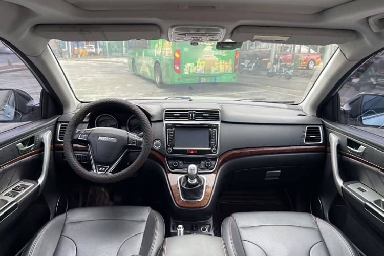 哈弗H6 2017款 红标 运动版 1.5T 手动两驱精英型车身外观6008