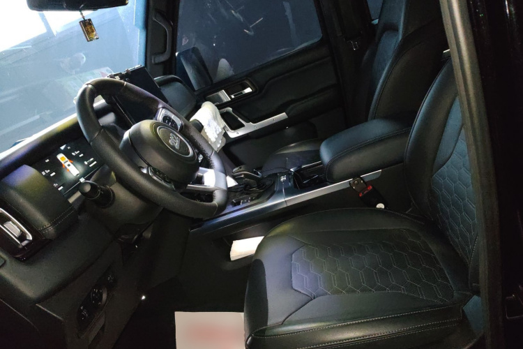 212 T01 2025款 2.0T 长风中控内饰19