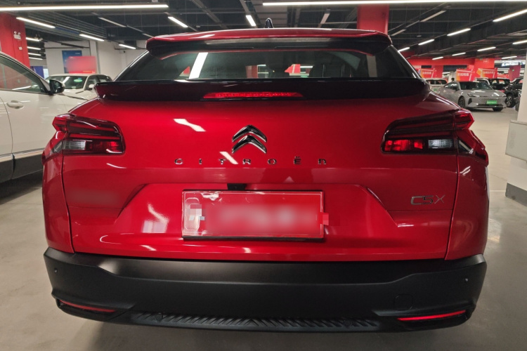 雪铁龙 凡尔赛C5 X 2025款 1.6T 海外版车身外观6004