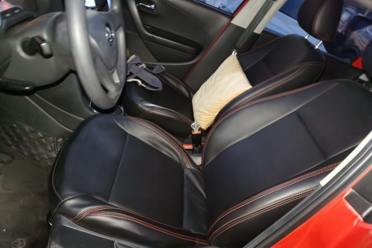 大众 Polo 2016款 1.4L 自动风尚型局部细节19