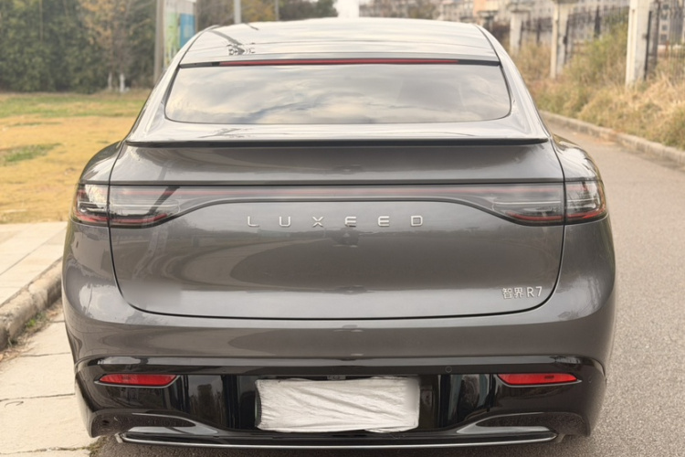 鸿蒙智行 智界R7 2024款 纯电 667km Pro车身外观6005