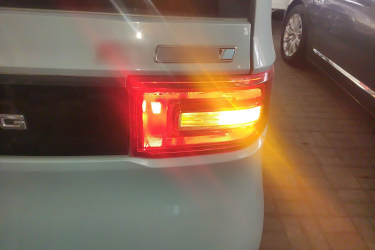 五菱汽车 宏光MINIEV 2020款 自在款 磷酸铁锂车身外观9