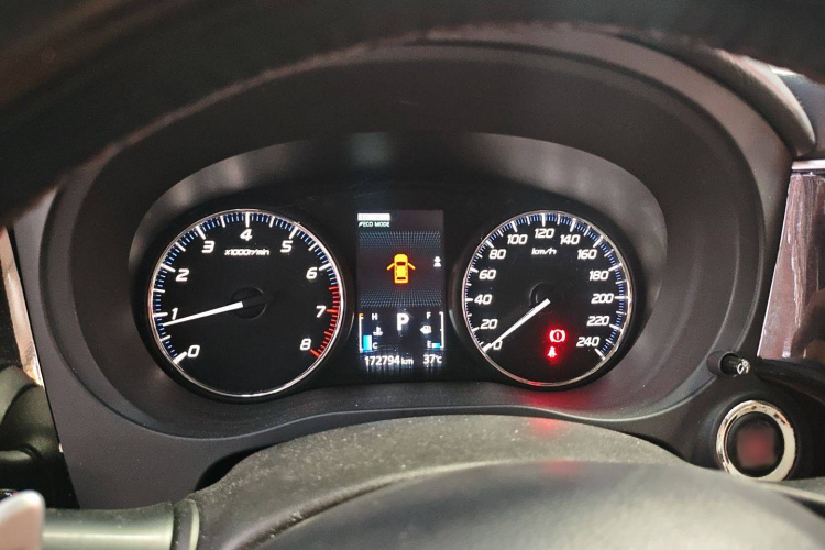 三菱 欧蓝德 2016款 2.4L 四驱豪华版 7座局部细节14