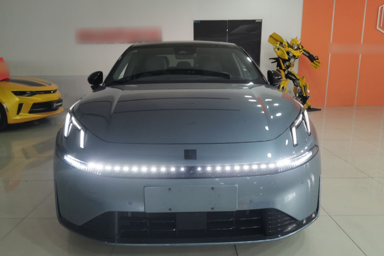 领克07 2024款 EM-P 126长续航 Ultra车身外观2