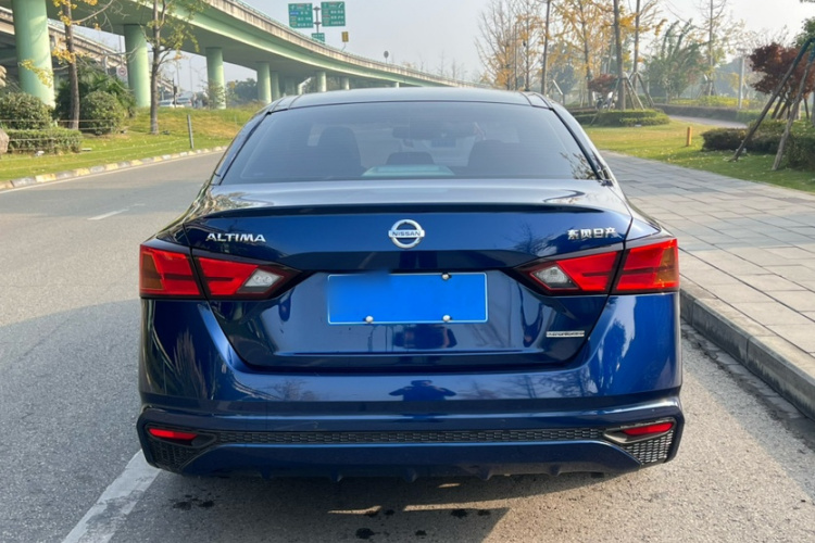 日产 天籁 2021款 2.0L XL 舒适版车身外观6004