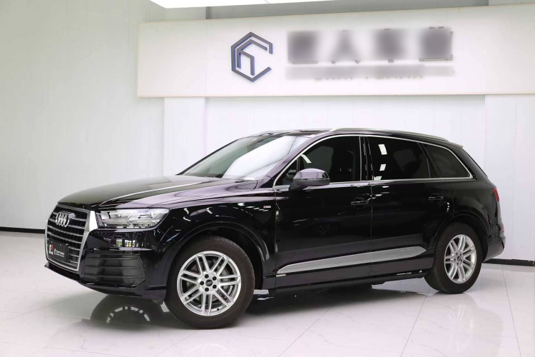 奥迪Q7 2016款 40 TFSI S line运动型车身外观6003