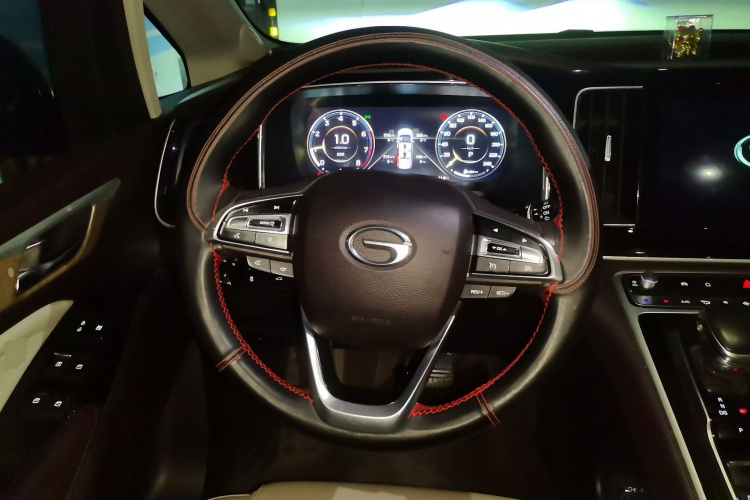 广汽传祺 传祺M8 2021款 大师系列 390T 尊贵版中控内饰13