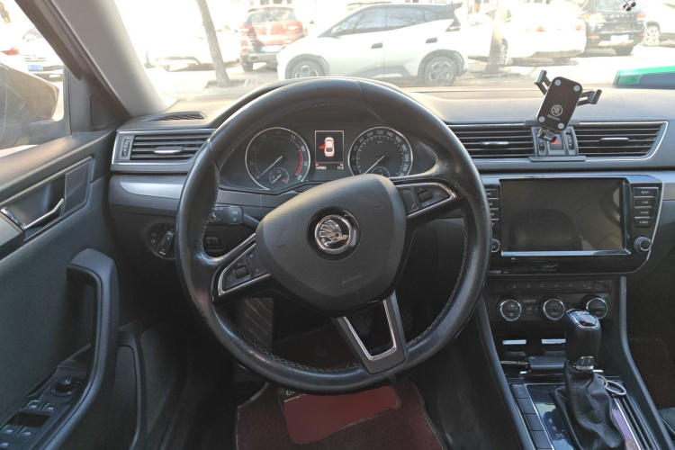 斯柯达 速派 2016款 TSI280 DSG创行版中控内饰13