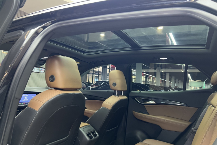 别克 2020款 昂科威S 652T 两驱限量S运动版中控内饰7007