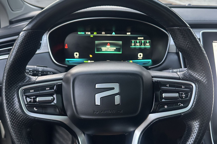 飞凡汽车 飞凡ER6 2021款 新动版 620km 智享版中控内饰7006