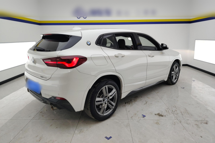 宝马X2 2022款 sDrive25i M运动套装车身外观7