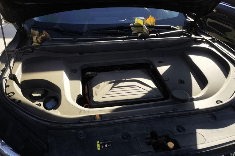 魏牌 玛奇朵 2021款 1.5L DHT特调版机舱底盘24