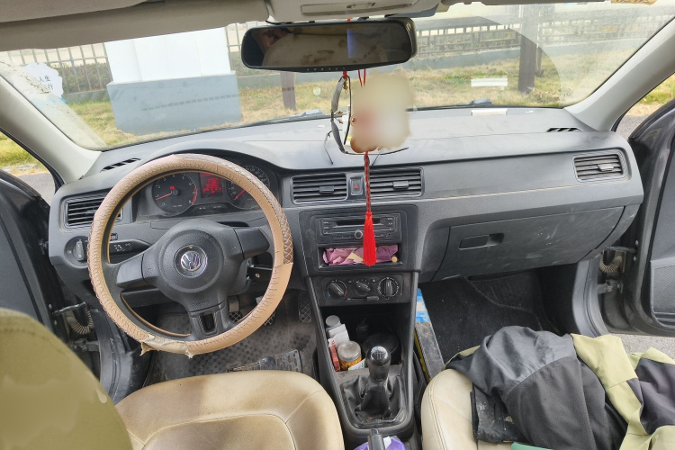 大众 桑塔纳 2015款 1.6L 手动风尚版中控内饰7002