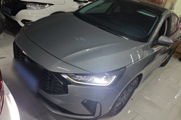 福特 福克斯 2022款 两厢 EcoBoost 180 自动竞速版车身外观1