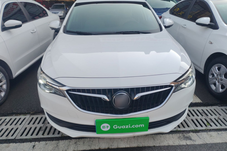 别克 英朗 2018款 15T 手动精英型 国V车身外观2