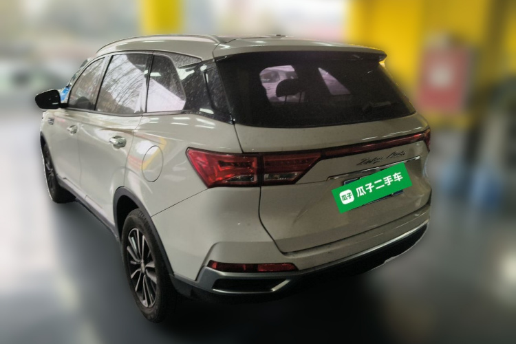 众泰T500 2018款 1.5T 自动豪华型车身外观5