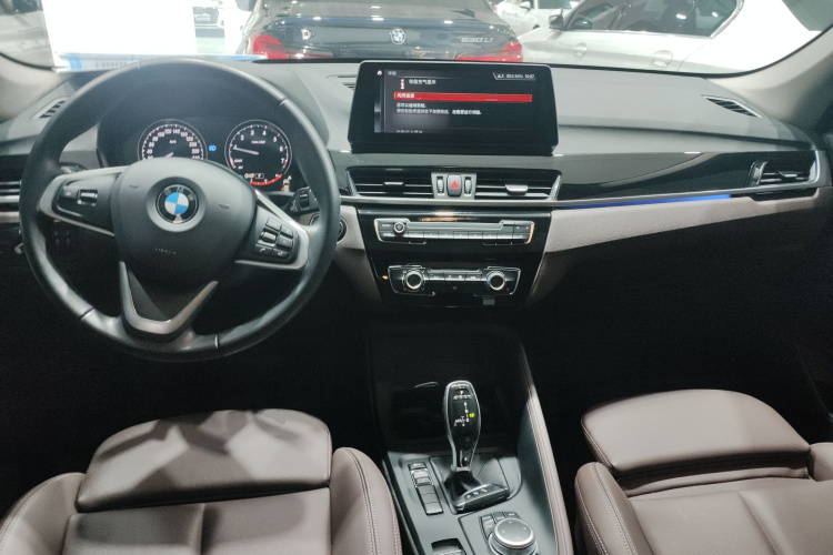 宝马X1 2022款 sDrive20Li 时尚型中控内饰7002