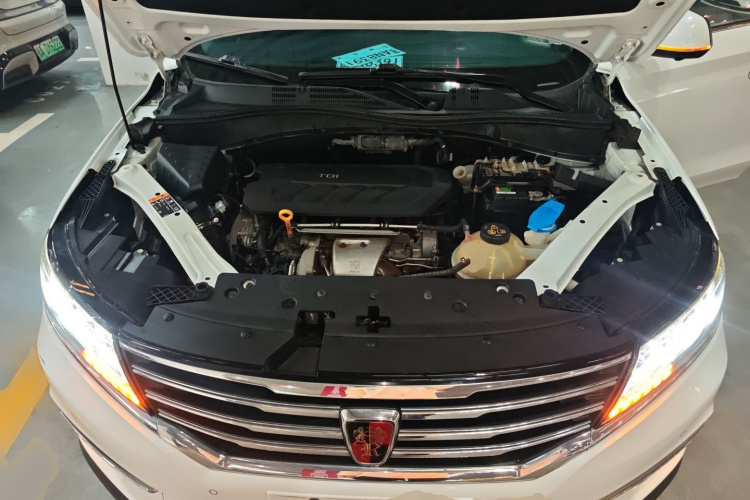 荣威RX5 2016款 30T 四驱自动互联网智尊版局部细节24