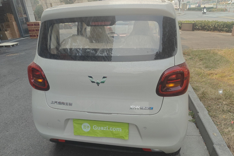 五菱汽车 宏光MINIEV 2025款 四门版 进阶款车身外观6