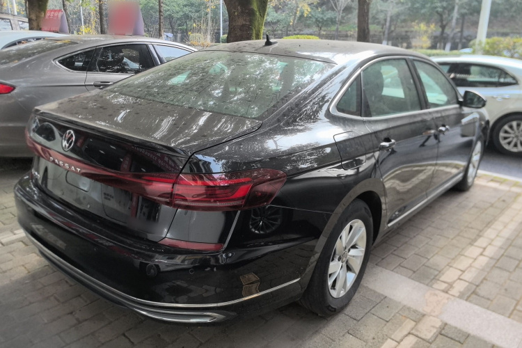 大众 帕萨特 2022款 280TSI 商务版车身外观7