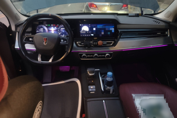 红旗HS5 2023款 2.0T 四驱旗享Pro版中控内饰12