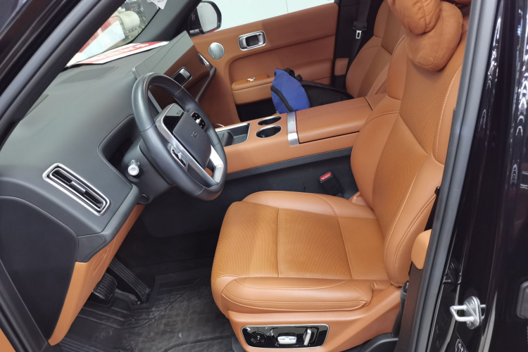 理想汽车 理想L7 2023款 Air中控内饰19