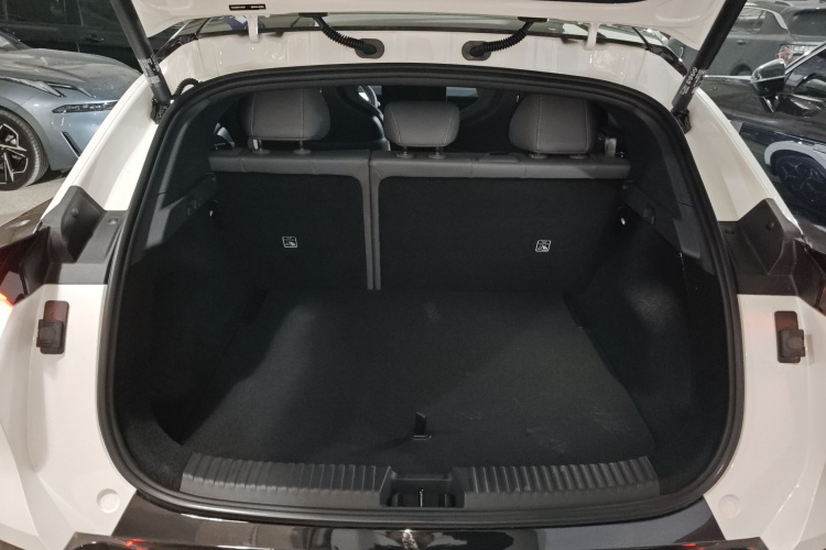 领克Z20 2025款 530km 后驱Pro机舱底盘23