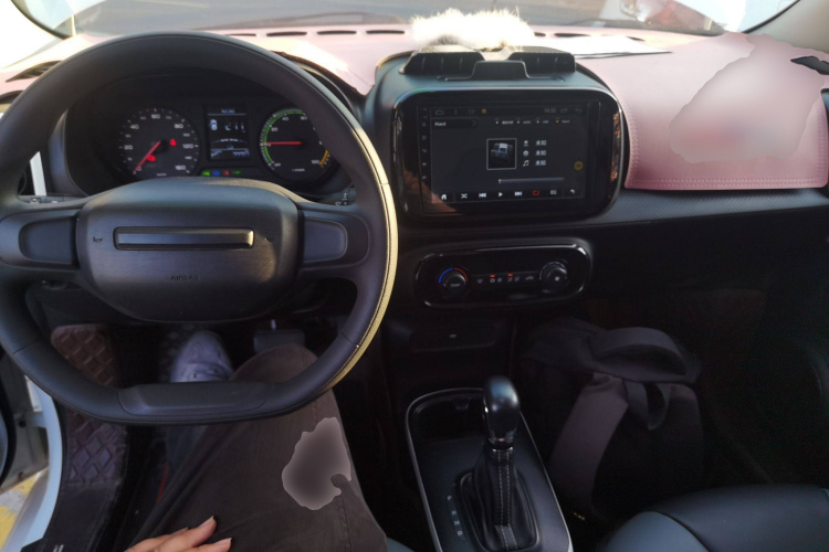 荣威 科莱威CLEVER 2022款 311km元气啵啵版中控内饰7002