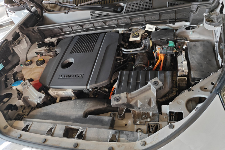 领克01 EM-P 2023款 1.5TD EM-P 晨曦版机舱底盘24