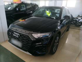 奥迪Q5L 2024款 40 TFSI 豪华动感型